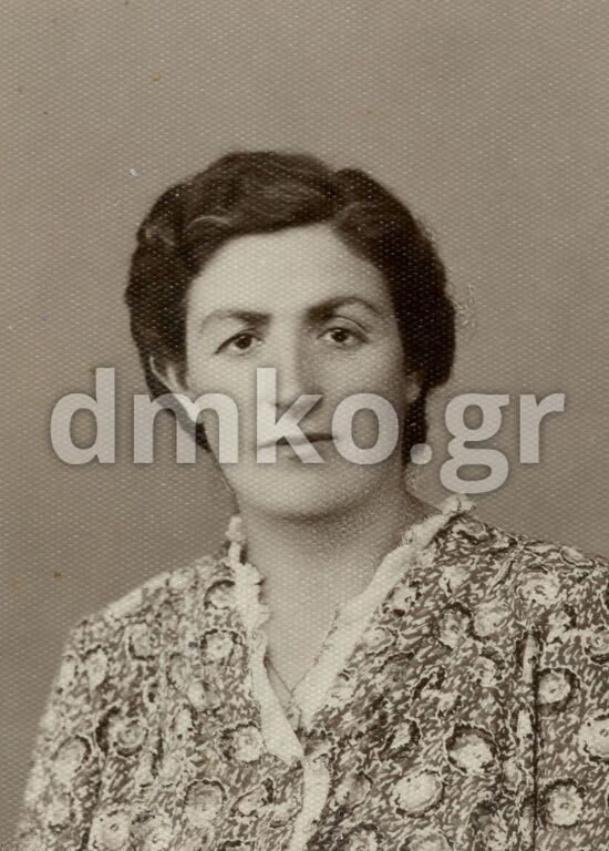 Η Ευτυχία Γεωργακοπούλου - Ασημακοπούλου, αδερφή του εκτελεσθέντα Γεωργακόπουλου Κωνσταντίνου.